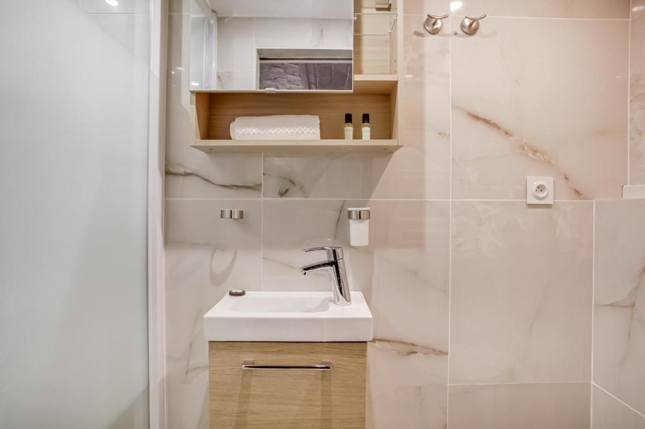 Flat For 4 Located In The Heart Of Paris ปารีส ภายนอก รูปภาพ